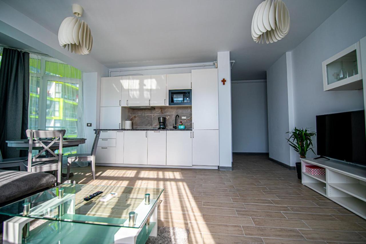 Apartment Katrina - Alezzi Beach - Sea View Năvodari Εξωτερικό φωτογραφία