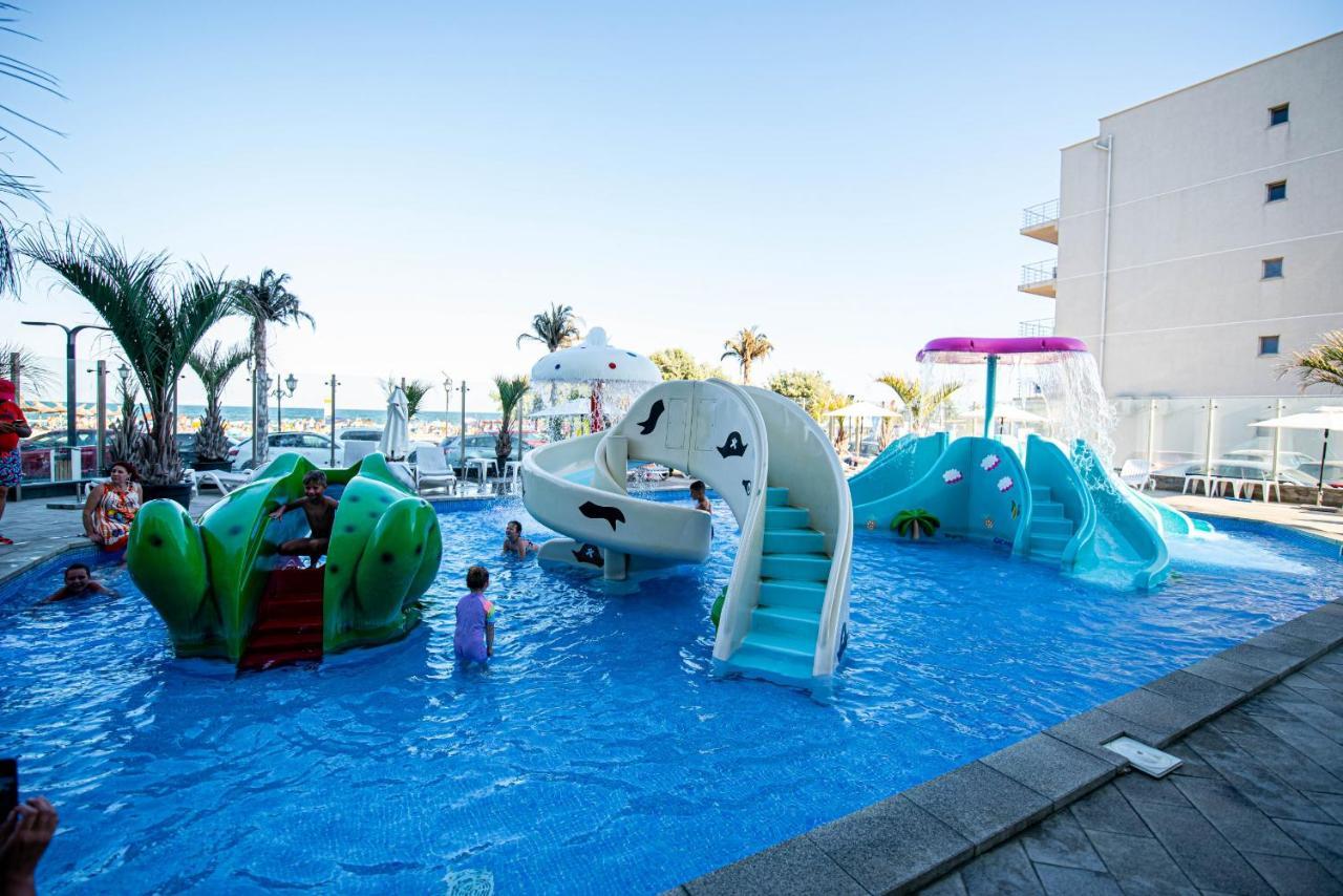 Apartment Katrina - Alezzi Beach - Sea View Năvodari Εξωτερικό φωτογραφία